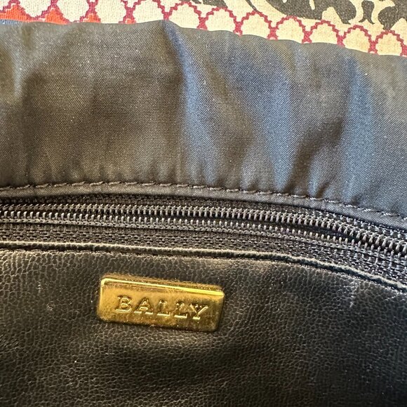 Bally Black Padded Nylon Crossbody Bag, Vintage - Picture 10 of 11
